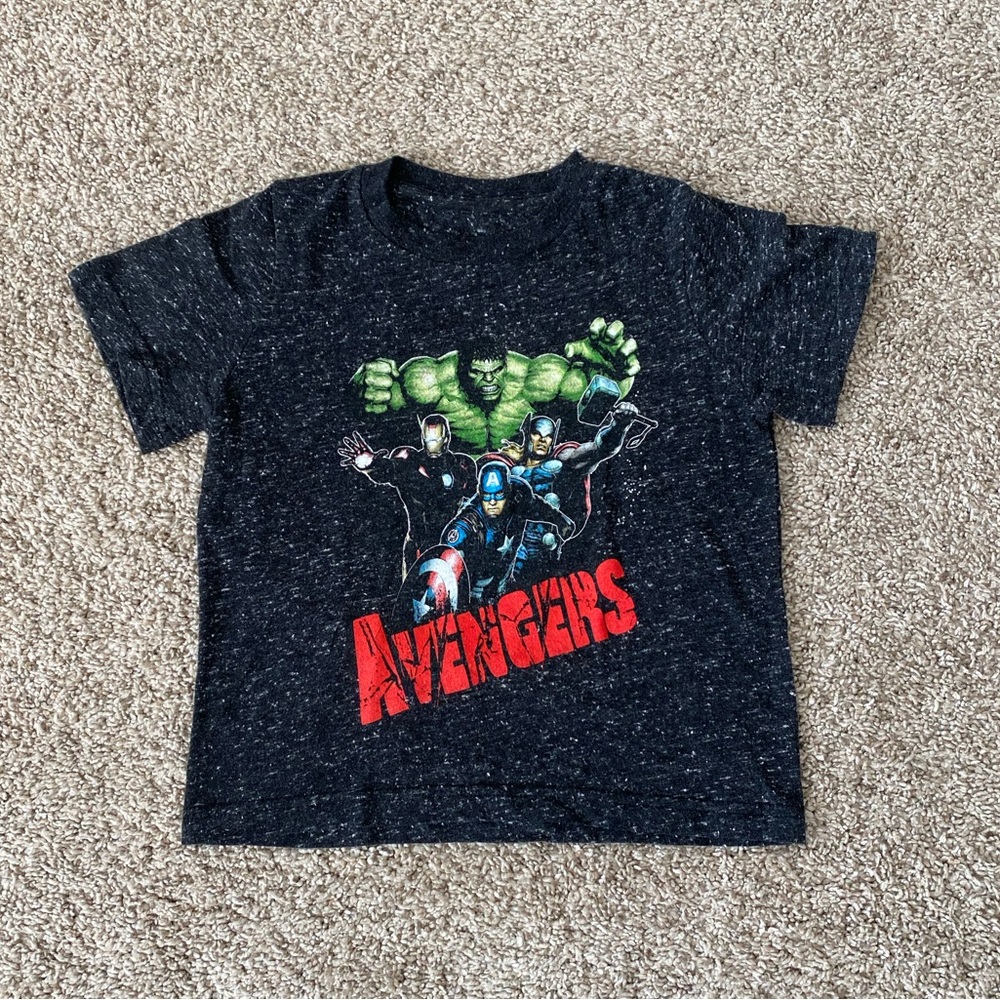 Marvel Avengers toddler Boys gray Short Sleeve t-shirt tee size 3